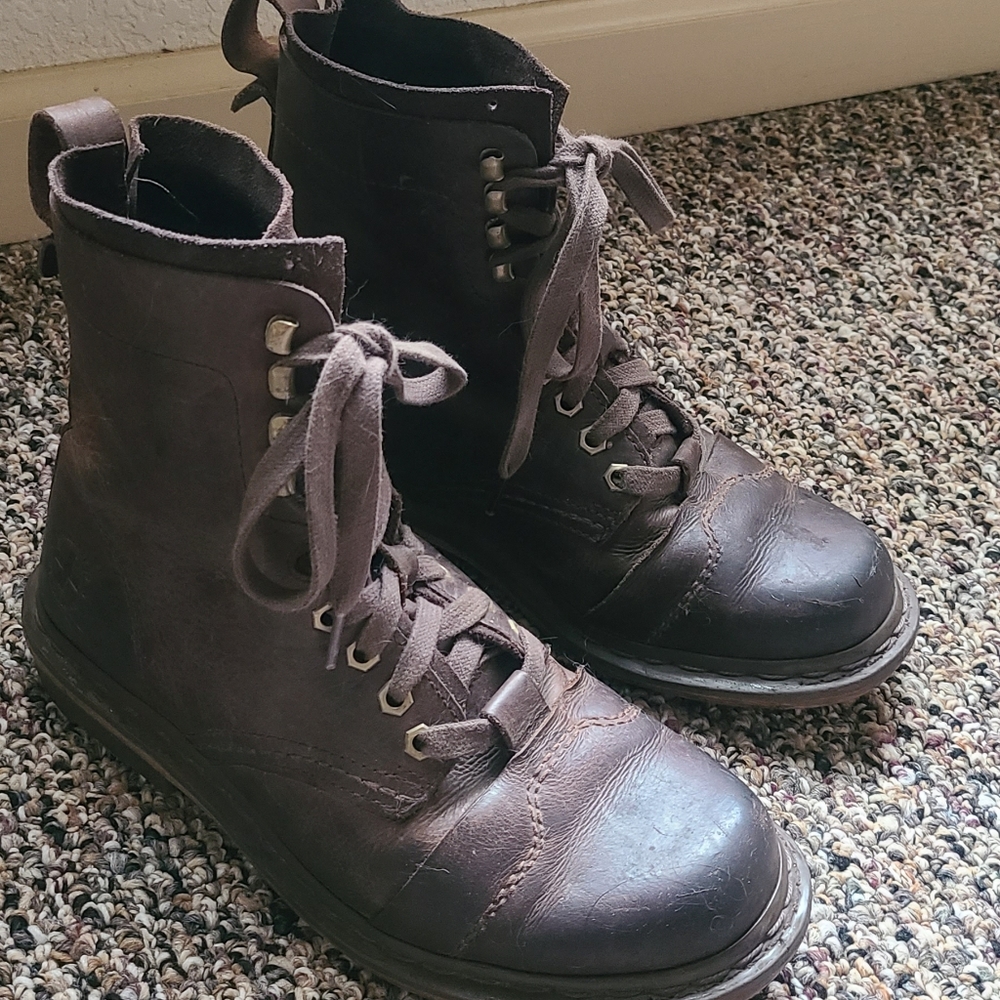 Size 9 Dr. Marten leather boots